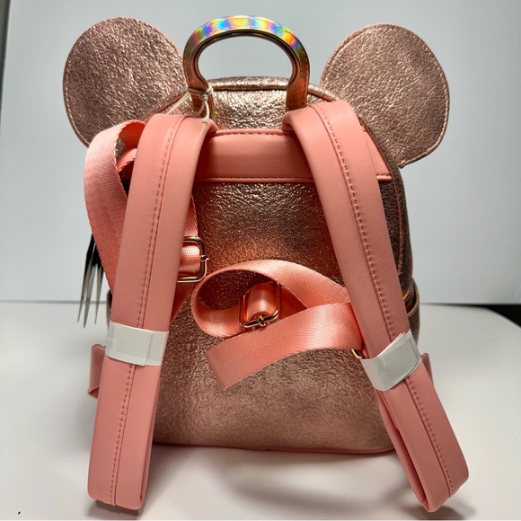 NWT. Loungefly Disney Minnie Mouse backpack. Metallic pink iridescent color - Picture 8 of 16
